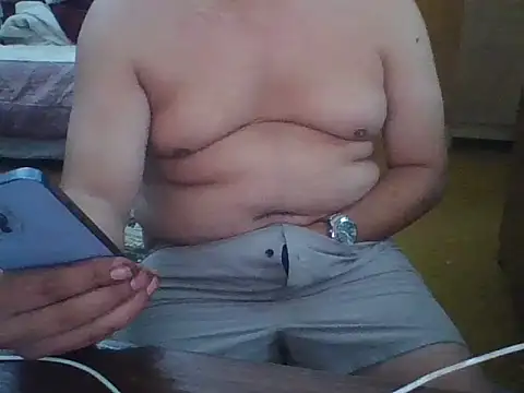 Snapshot of Pielie14 chatting on 02/15/26, 09:22 Pielie14 online show from 02/15/26, 09:22