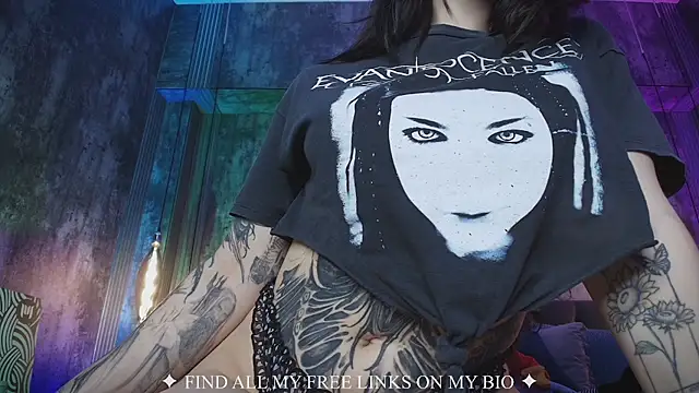 Charlotte Germanotta  online show from 02/11/26, 07:19