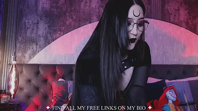 Charlotte Germanotta  online show from 04/06/26, 05:25