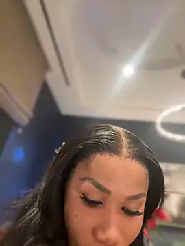 Belle    online show from 12/07/24, 01:36