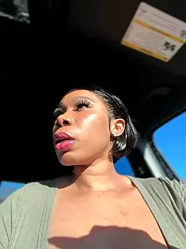 Belle    online show from 12/14/25, 03:06