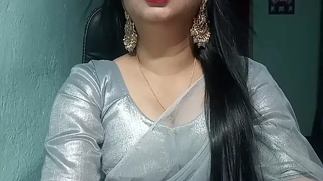 Snapshot of YourModhu chatting on 11/07/25, 05:57 YourModhu online show from 11/07/25, 05:57