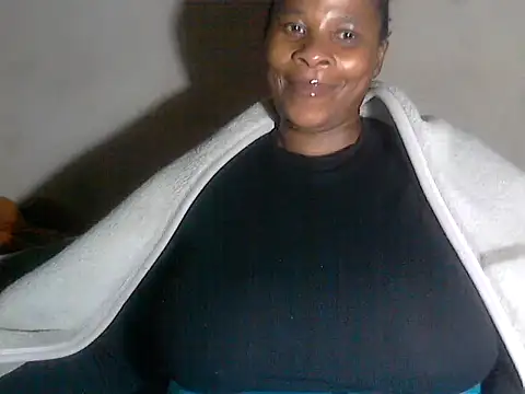 Choco-Coco10 online show from 10/28/25, 02:26