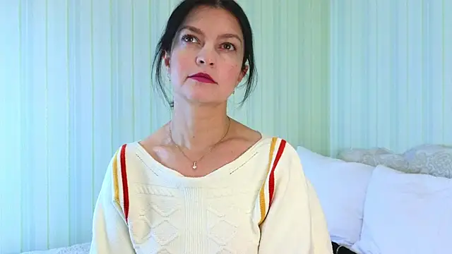 Snapshot of _Lily_ chatting on 01/22/25, 09:02  Lily  online show from 01/22/25, 09:02