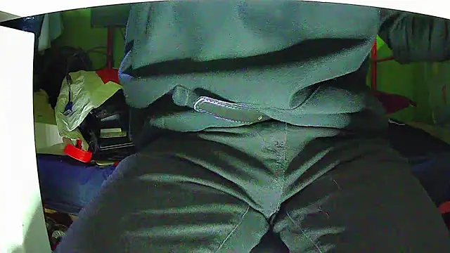 Snapshot of Walltaz chatting on 01/18/26, 04:38 Walltaz online show from 01/18/26, 04:38