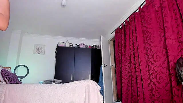 AlondraDiossa03 online show from 12/17/24, 10:43