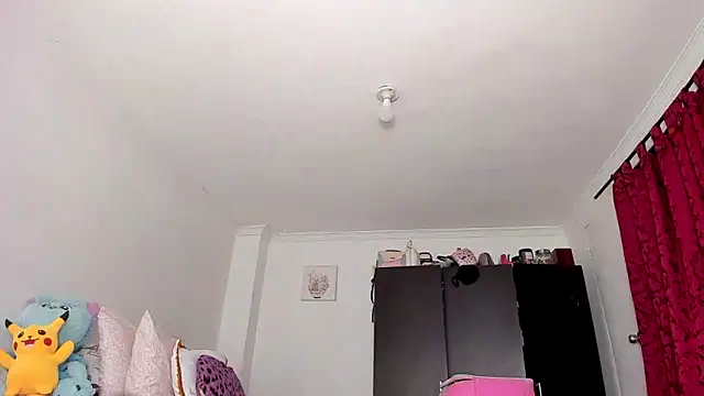 AlondraDiossa03 online show from 12/18/24, 07:52