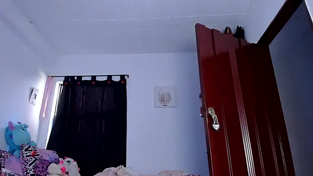 AlondraDiossa03 online show from 10/25/25, 04:35