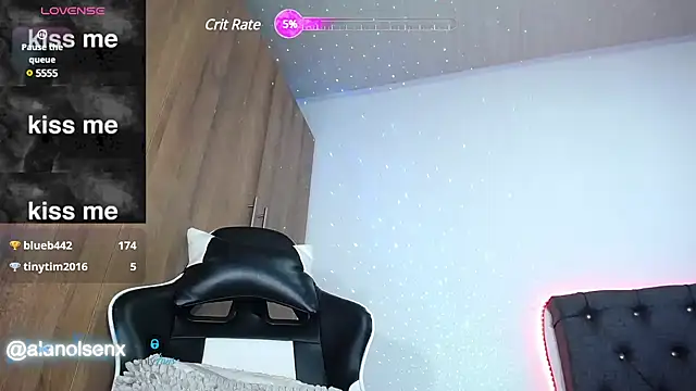 Snapshot of AlanNaughty chatting on 03/20/25, 12:51 AlanNaughty online show from 03/20/25, 12:51