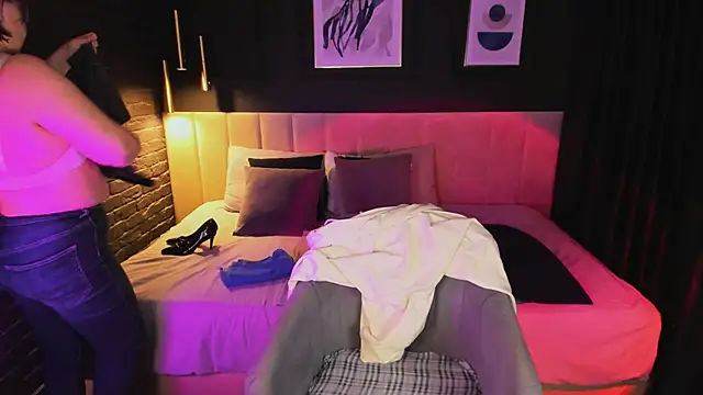 Shannonshine online show from 03/18/26, 01:14