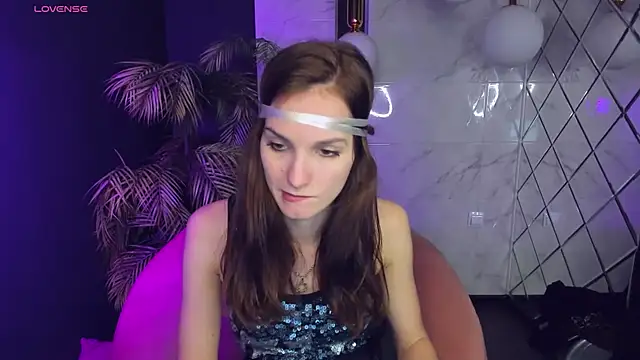 MirandaGlow online show from 12/05/24, 08:55