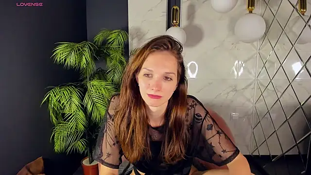 MirandaGlow online show from 12/19/24, 12:45