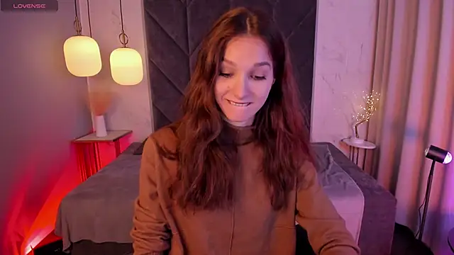 MirandaGlow online show from 12/14/25, 05:46