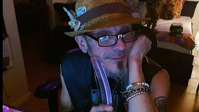 mycock2474u online show from 02/19/25, 03:50