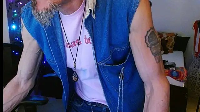 mycock2474u online show from 02/22/25, 03:45