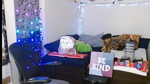 mycock2474u online show from 02/24/25, 04:27