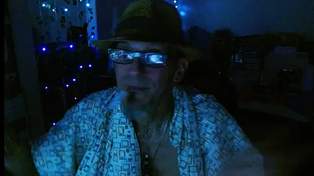 mycock2474u online show from 03/04/25, 04:27