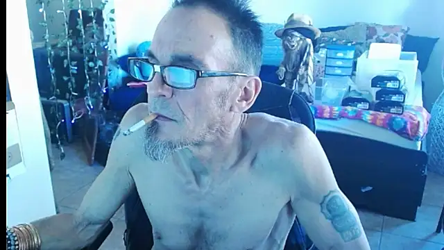 mycock2474u online show from 03/04/25, 04:41