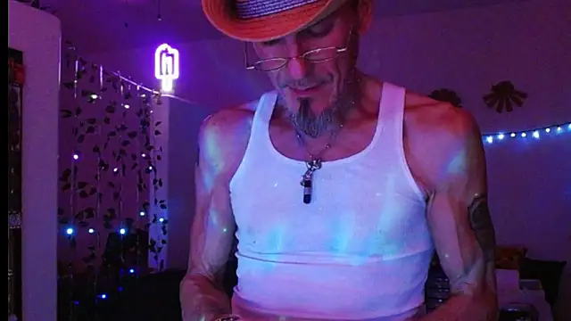 mycock2474u online show from 03/06/25, 05:57