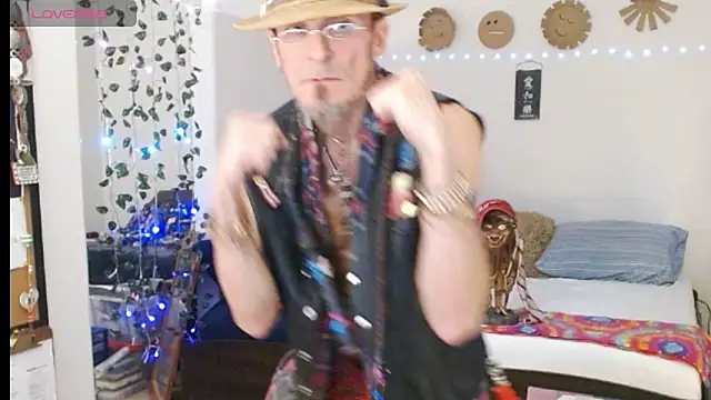 mycock2474u online show from 03/17/25, 01:29