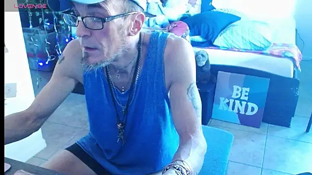 mycock2474u online show from 03/18/25, 02:26