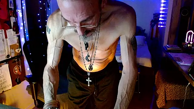 mycock2474u online show from 09/19/25, 09:11