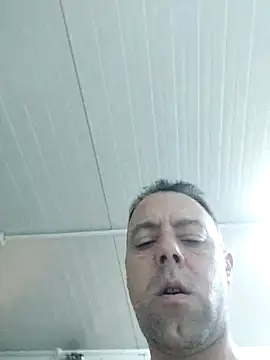 Snapshot of david_geam chatting on 12/26/24, 12:27 david geam online show from 12/26/24, 12:27