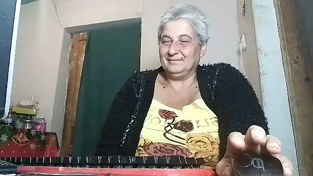 ExquisiteMature online show from 09/21/25, 08:43