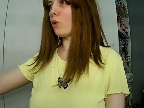 Snapshot of BellaRaim chatting on 04/16/26, 02:18 BellaRaim online show from 04/16/26, 02:18