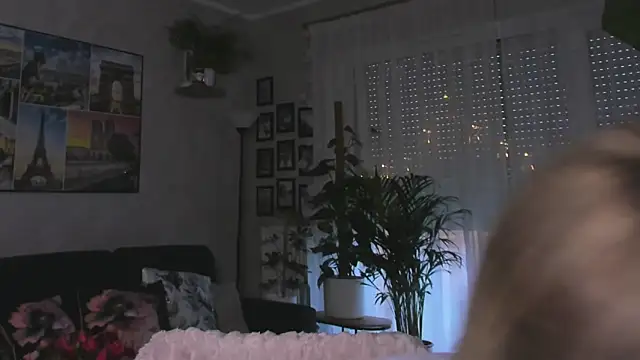 vanessa chat online show from 01/15/25, 02:35