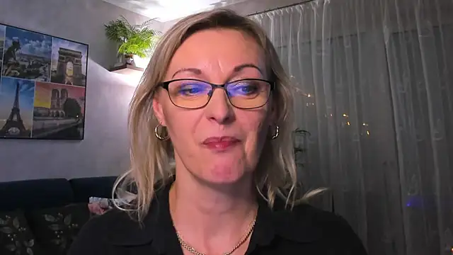 vanessa chat online show from 01/27/25, 06:20