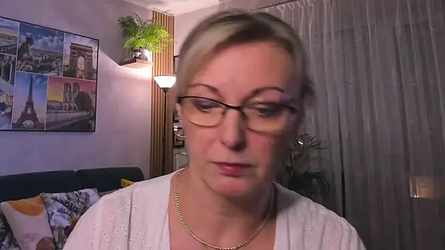 vanessa chat online show from 02/13/25, 02:20