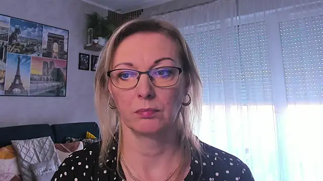 vanessa chat online show from 03/19/25, 02:24