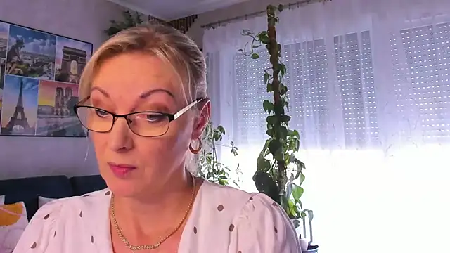 vanessa chat online show from 09/29/25, 01:27