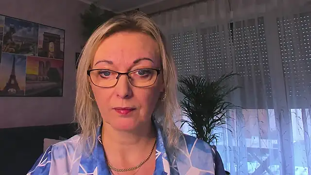 vanessa chat online show from 12/01/25, 02:22