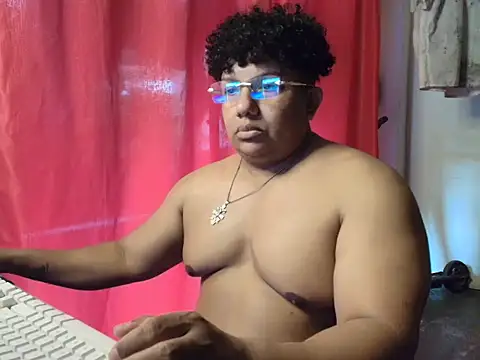 Snapshot of Malo666howard chatting on 02/02/26, 09:46 Malo666howard online show from 02/02/26, 09:46