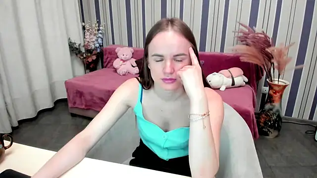 SusanSmit online show from 03/20/25, 02:40