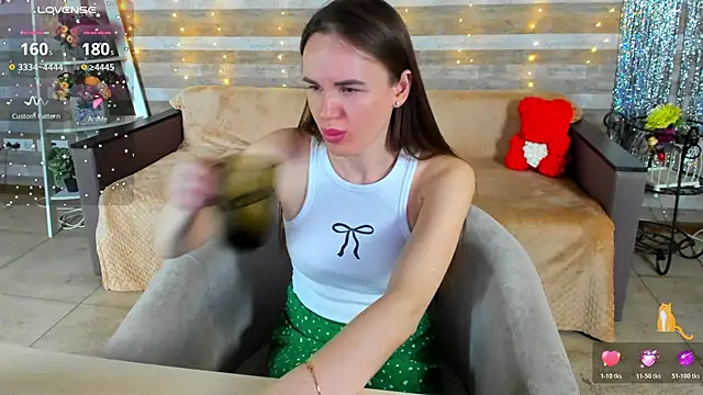 Snapshot of SusanSmit chatting on 02/21/26, 07:59 SusanSmit online show from 02/21/26, 07:59