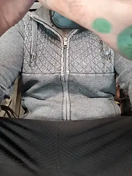 Snapshot of DarkDea chatting on 01/15/26, 02:32 DarkDea online show from 01/15/26, 02:32