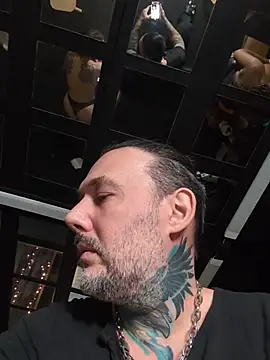 Snapshot of DarkDea chatting on 02/28/26, 11:00 DarkDea online show from 02/28/26, 11:00