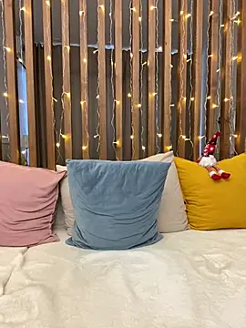 Snapshot of HotyWinter chatting on 01/02/25, 07:12 HotyWinter online show from 01/02/25, 07:12