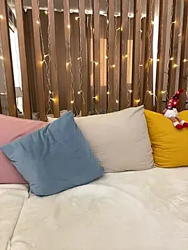 Snapshot of HotyWinter chatting on 01/02/25, 01:19 HotyWinter online show from 01/02/25, 01:19