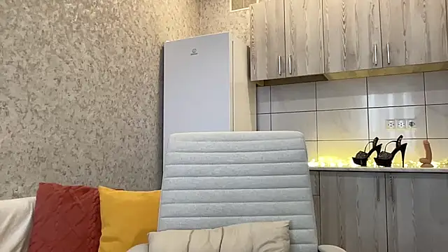 HotyWinter online show from 03/25/26, 07:58