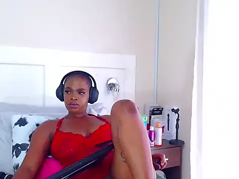 LuciousLips96 online show from 02/10/25, 09:36