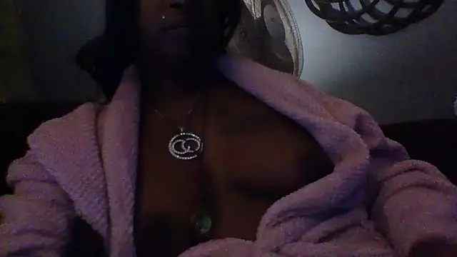 Snapshot of msdeedee chatting on 12/03/25, 11:36 msdeedee online show from 12/03/25, 11:36