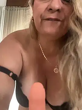 x elena x online show from 02/07/25, 12:28