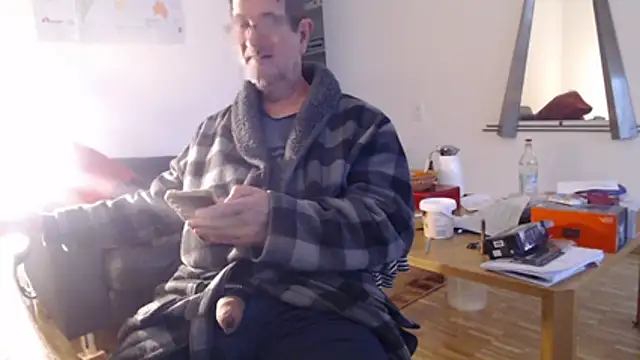 Snapshot of silvio-aus-luzern-CH chatting on 02/15/26, 08:02 silvio-aus-luzern-CH online show from 02/15/26, 08:02