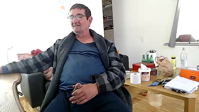 silvio-aus-luzern-CH online show from 04/18/26, 07:12