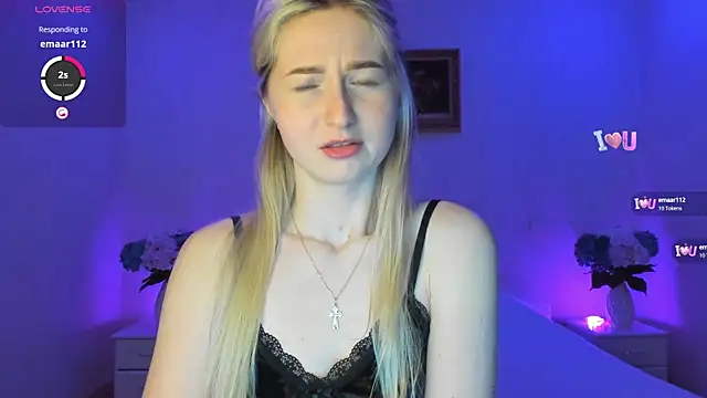 AnnaCarrera online show from 03/06/25, 09:09