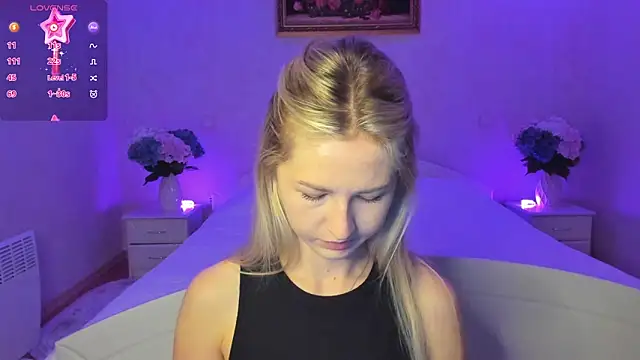 AnnaCarrera online show from 11/19/25, 06:30